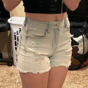 Size 2 Rue 21 denim shorts. Barely been worn and still in great condition!